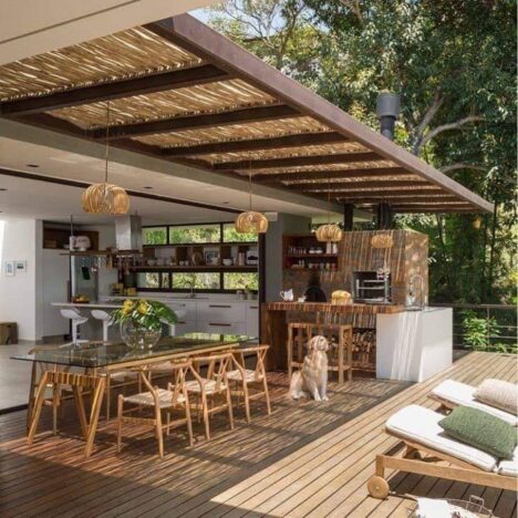 Terrazas con pérgolas. - TERRAZAS CASA